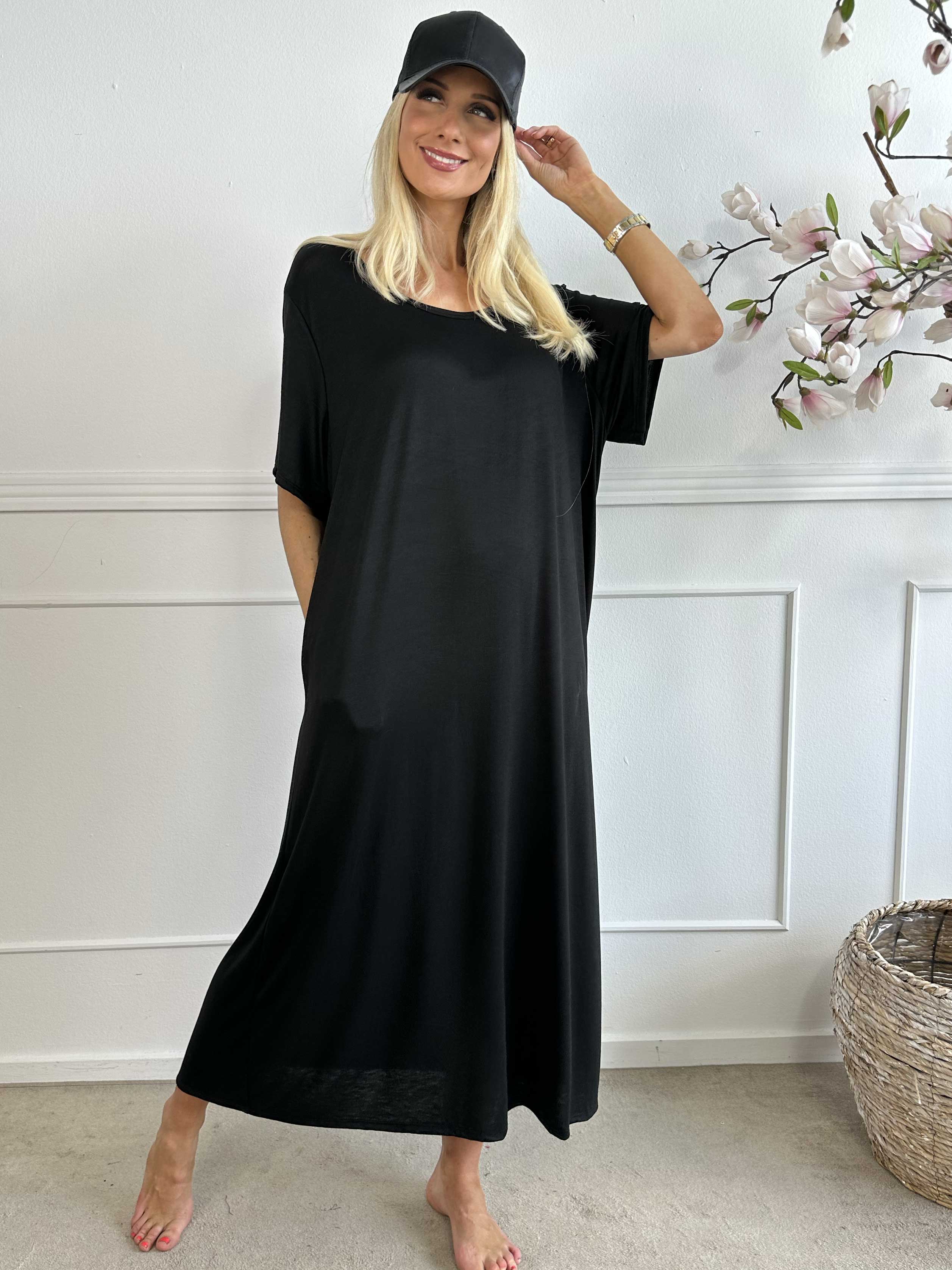 Abbie - Lång t-shirtklänning i viskos som andas